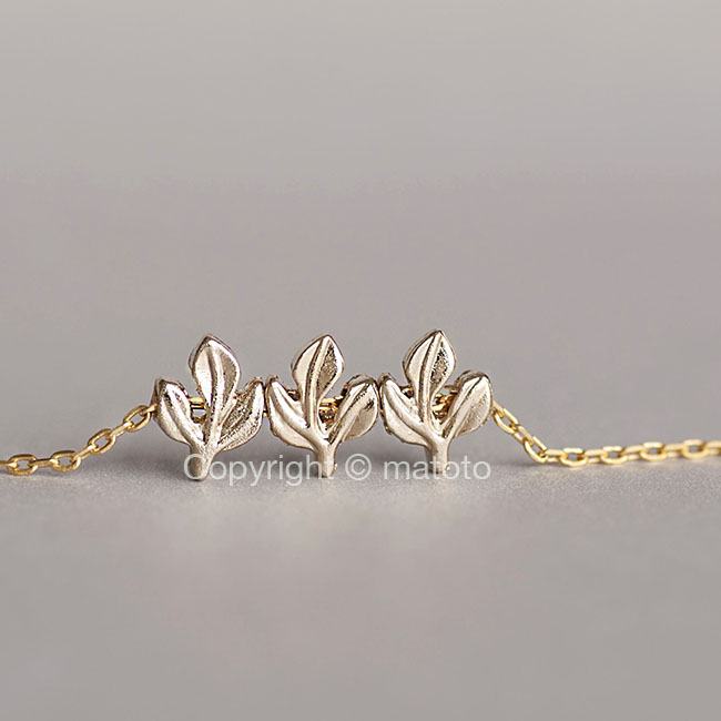 Tiny Gold Laurel Leaves Necklace, Triple Leaf Necklace, Whimsical on Luulla